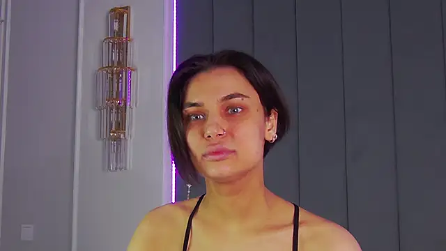 VioletAsh online show from 12-04-25, 04:44