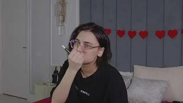 VioletAsh online show from 03-12-26, 04:29