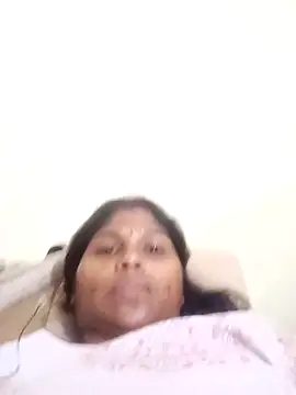 Snapshot of Sneha16 chatting on 10-08-25, 05:24 Sneha16 online show from 10-08-25, 05:24