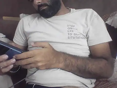 Snapshot of joshisdwe chatting on 09-12-25, 06:07 joshisdwe online show from 09-12-25, 06:07