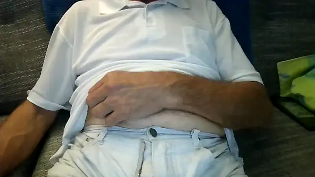 Snapshot of velikifant7 chatting on 11-10-25, 05:18 velikifant7 online show from 11-10-25, 05:18