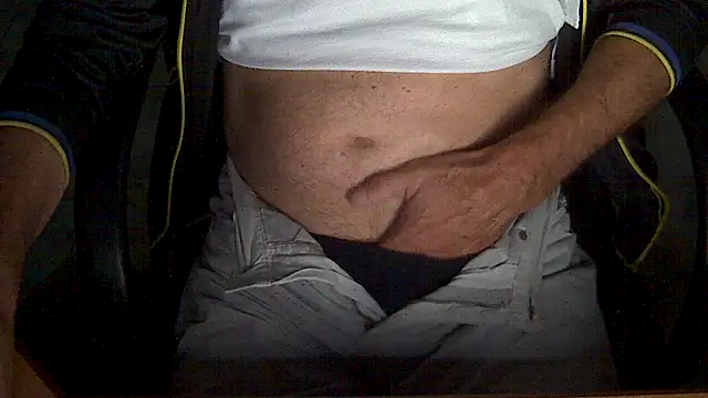 Snapshot of velikifant7 chatting on 11-11-25, 05:24 velikifant7 online show from 11-11-25, 05:24