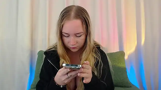 Mystic Chloe online show from 09-19-25, 12:14