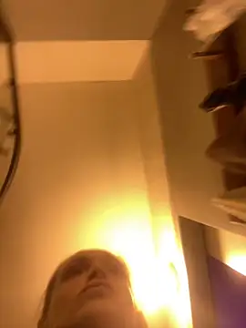   Leyla   online show from 09-10-25, 06:29