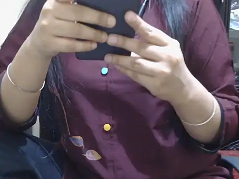 Snapshot of fairy_queen07 chatting on 02-08-26, 11:19 fairy queen07 online show from 02-08-26, 11:19