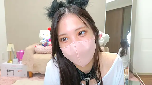 Snapshot of riri__nyan_o0 chatting on 07-05-26, 12:48 riri nyan o0 online show from 07-05-26, 12:48