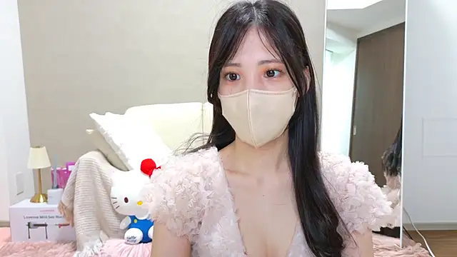 Snapshot of riri__nyan_o0 chatting on 06-05-26, 05:12 riri nyan o0 online show from 06-05-26, 05:12