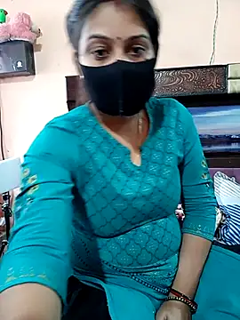 Priyanka Pal online show from 11-12-25, 03:43