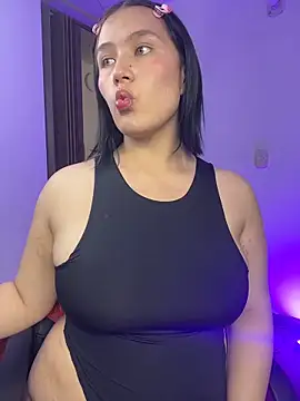 Candy Velvet online show from 04-16-26, 09:15