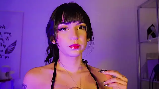 Snapshot of AriaBlush_18 chatting on 09-09-25, 09:24 AriaBlush 18 online show from 09-09-25, 09:24