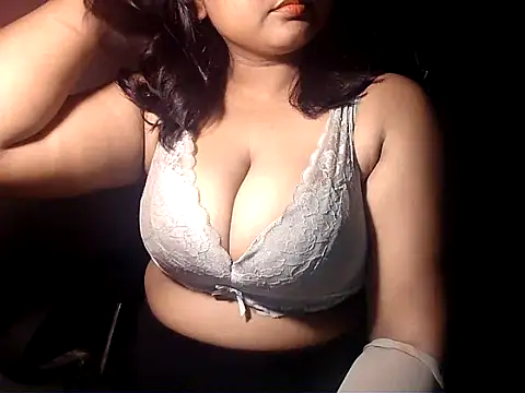 Snapshot of PatnakiRitu1 chatting on 09-20-25, 04:23 PatnakiRitu1 online show from 09-20-25, 04:23