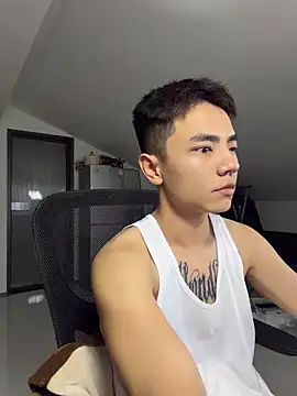 Snapshot of XTTX49 chatting on 06-18-26, 04:01 XTTX49 online show from 06-18-26, 04:01