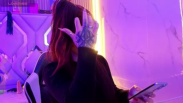 Sophia tf online show from 03-31-26, 08:11