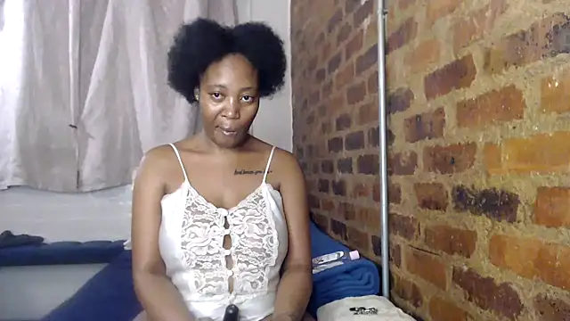 SweetPortableAmber online show from 10-23-25, 05:44