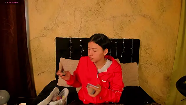 Snapshot of Tiffany_Nm chatting on 05-03-26, 03:15 Tiffany Nm online show from 05-03-26, 03:15