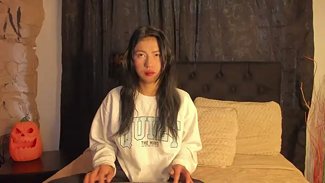 Tiffany Nm online show from 11-03-25, 01:26