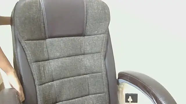 Snapshot of Exotic_Shikha chatting on 11-14-25, 06:33 Exotic Shikha online show from 11-14-25, 06:33