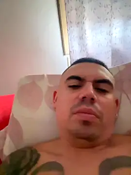 Snapshot of davidxxx099 chatting on 10-17-25, 10:50 davidxxx099 online show from 10-17-25, 10:50