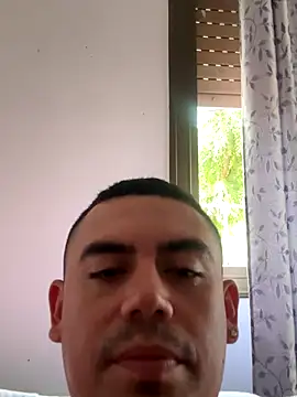 Snapshot of davidxxx099 chatting on 09-08-25, 04:17 davidxxx099 online show from 09-08-25, 04:17