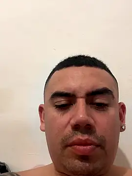 Snapshot of davidxxx099 chatting on 10-03-25, 05:47 davidxxx099 online show from 10-03-25, 05:47