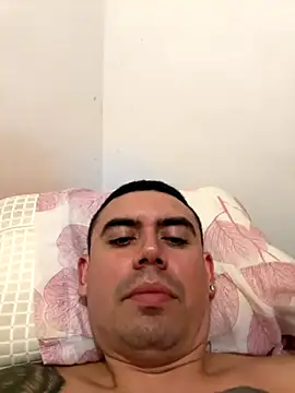 Snapshot of davidxxx099 chatting on 10-14-25, 10:31 davidxxx099 online show from 10-14-25, 10:31