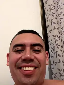 Snapshot of davidxxx099 chatting on 10-05-25, 05:31 davidxxx099 online show from 10-05-25, 05:31