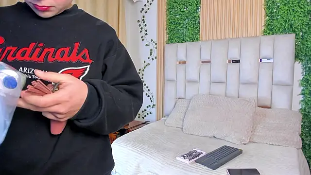 Jade Nmm online show from 02-24-26, 12:39