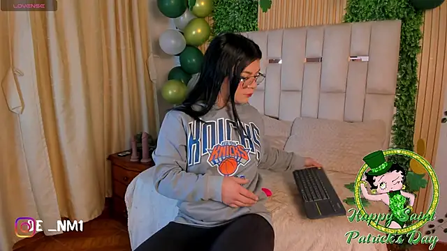 Jade Nmm online show from 03-18-26, 12:51