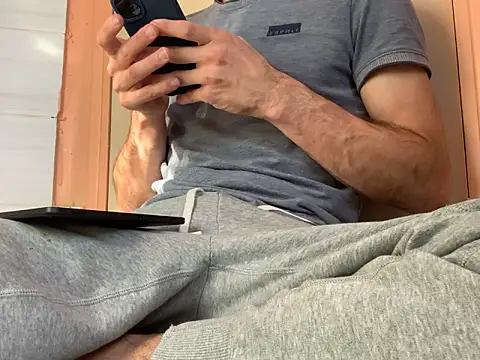 Just2Try online show from 11-21-25, 12:26