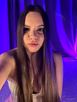 Chloe loo online show from 09-15-25, 08:42