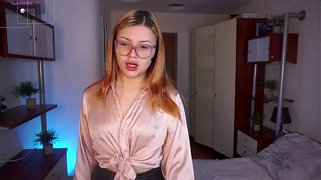 Snapshot of VerniceEngelking chatting on 01-17-26, 06:28 VerniceEngelking online show from 01-17-26, 06:28