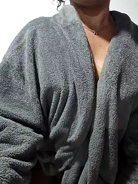 Snapshot of fabiolabarros chatting on 11-27-25, 06:36 fabiolabarros online show from 11-27-25, 06:36