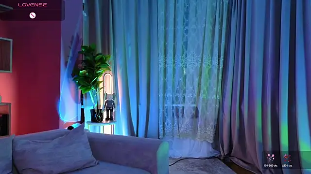 Lucy louras online show from 11-26-25, 01:11