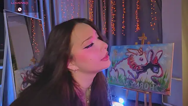 Lucy louras online show from 11-13-25, 12:31