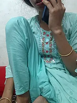 maya-Couple19 online show from 02-20-26, 05:59