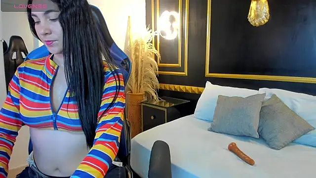lisaa brown  online show from 09-13-25, 08:20