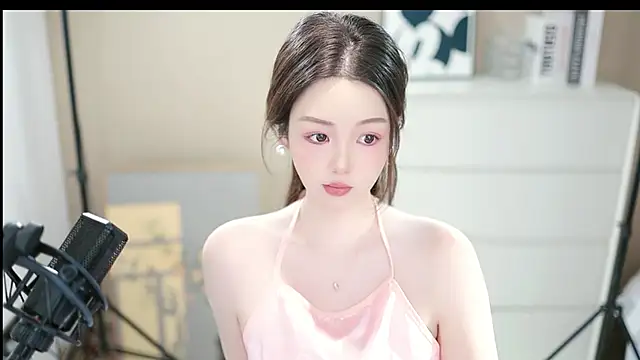 abbyli12 online show from 11-15-25, 03:27