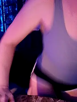 Snapshot of Jeannie_69_andahalf chatting on 11-16-25, 06:56 Jeannie 69 andahalf online show from 11-16-25, 06:56