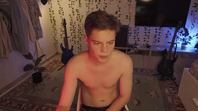 RusBradPitt online show from 09-26-25, 11:17