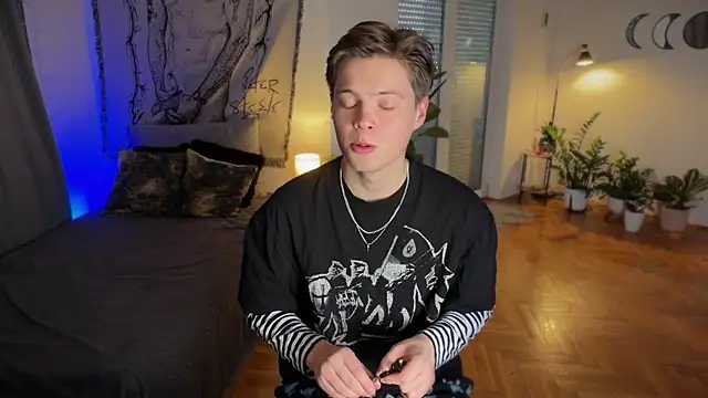 RusBradPitt online show from 01-18-26, 01:36