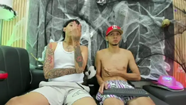 DustinandJordan online show from 10-26-25, 04:46