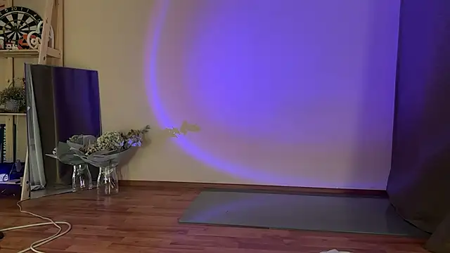 Snapshot of jennifersboooty chatting on 10-06-25, 05:13 jennifersboooty online show from 10-06-25, 05:13