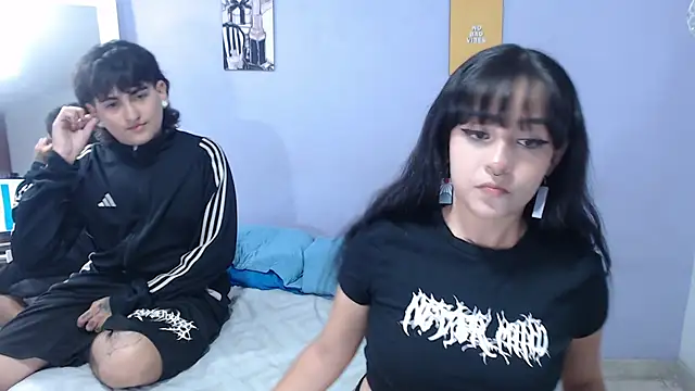 onixandghosty1 online show from 10-11-25, 07:48
