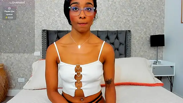 Snapshot of Cataleya_Wayne chatting on 09-19-25, 07:51 Cataleya Wayne online show from 09-19-25, 07:51