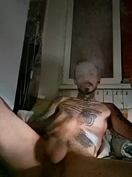 Snapshot of Robe420 chatting on 06-12-26, 02:20 Robe420 online show from 06-12-26, 02:20