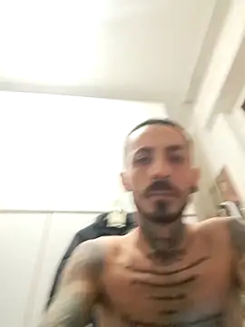 Snapshot of Robe420 chatting on 11-10-25, 06:46 Robe420 online show from 11-10-25, 06:46