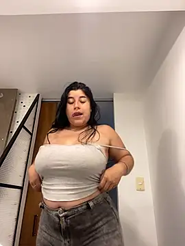 Tokio Sakura online show from 10-23-25, 05:33