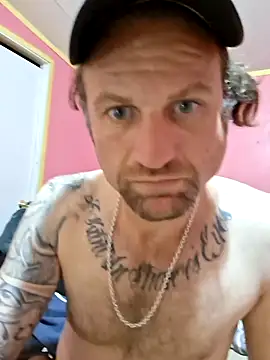 bearded cross online show from 03-27-26, 01:23