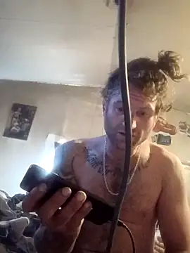 bearded cross online show from 03-20-26, 06:42