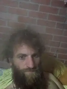 bearded cross online show from 10-28-25, 02:56